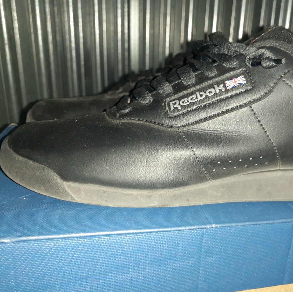 Donated black Princess Reebok Classics